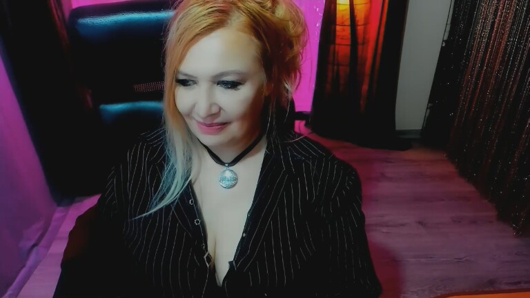 MissGina's Streamate show and profile