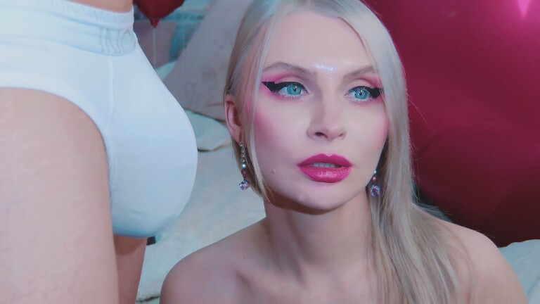 DenLina's Streamate show and profile