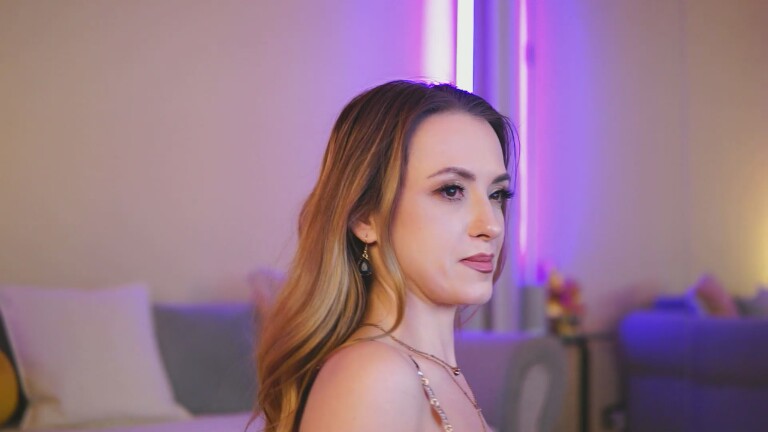 AvaReeves's Streamate show and profile