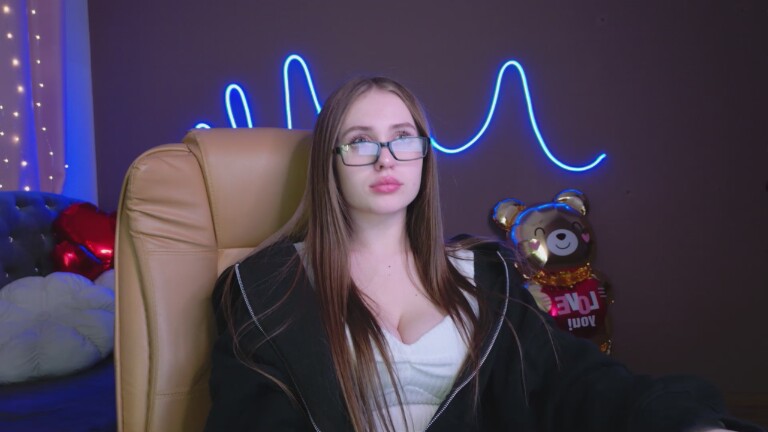 MaiaMitchell's Streamate show and profile