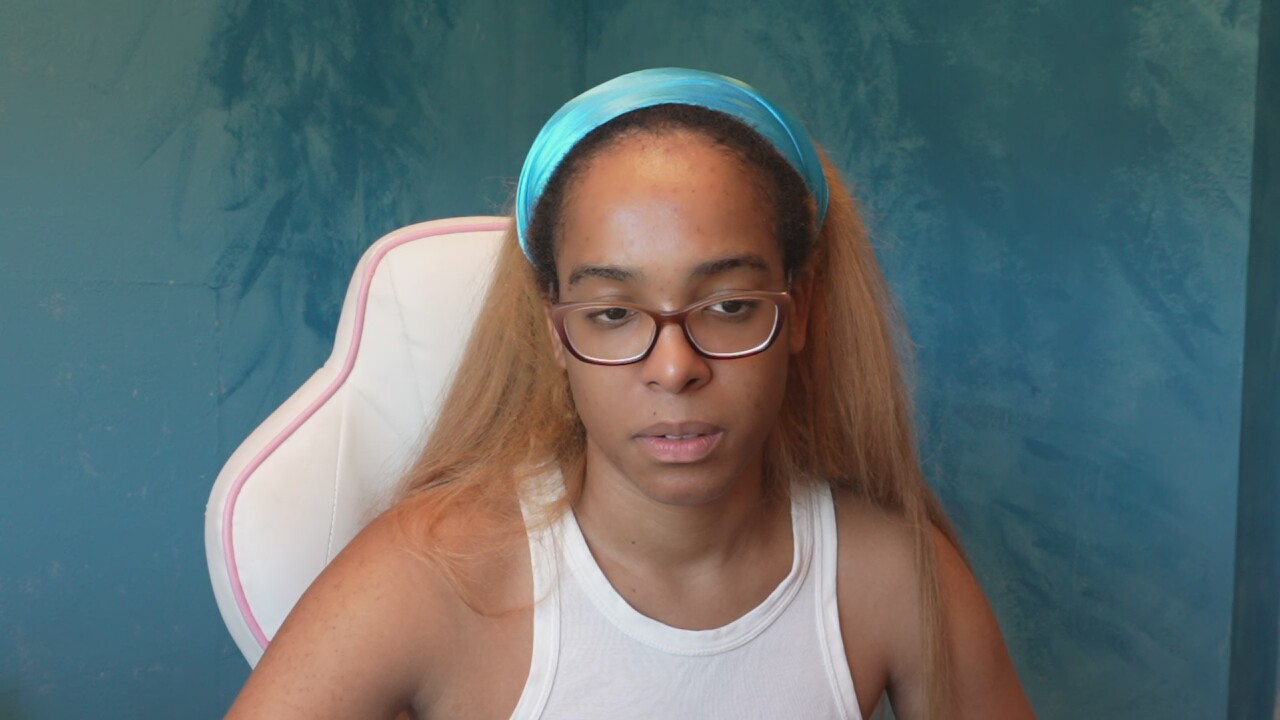 CaitlinCoxxx