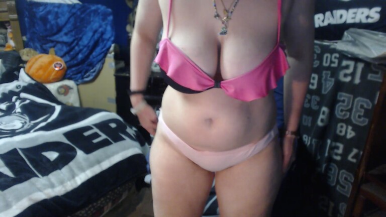 ChantellePink's Streamate show and profile