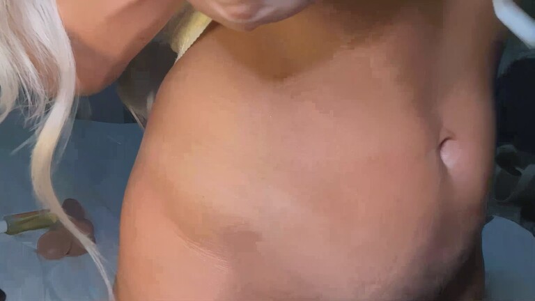 Jessylee25's Streamate show and profile